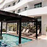 Mondial Apartments By Bnbhost